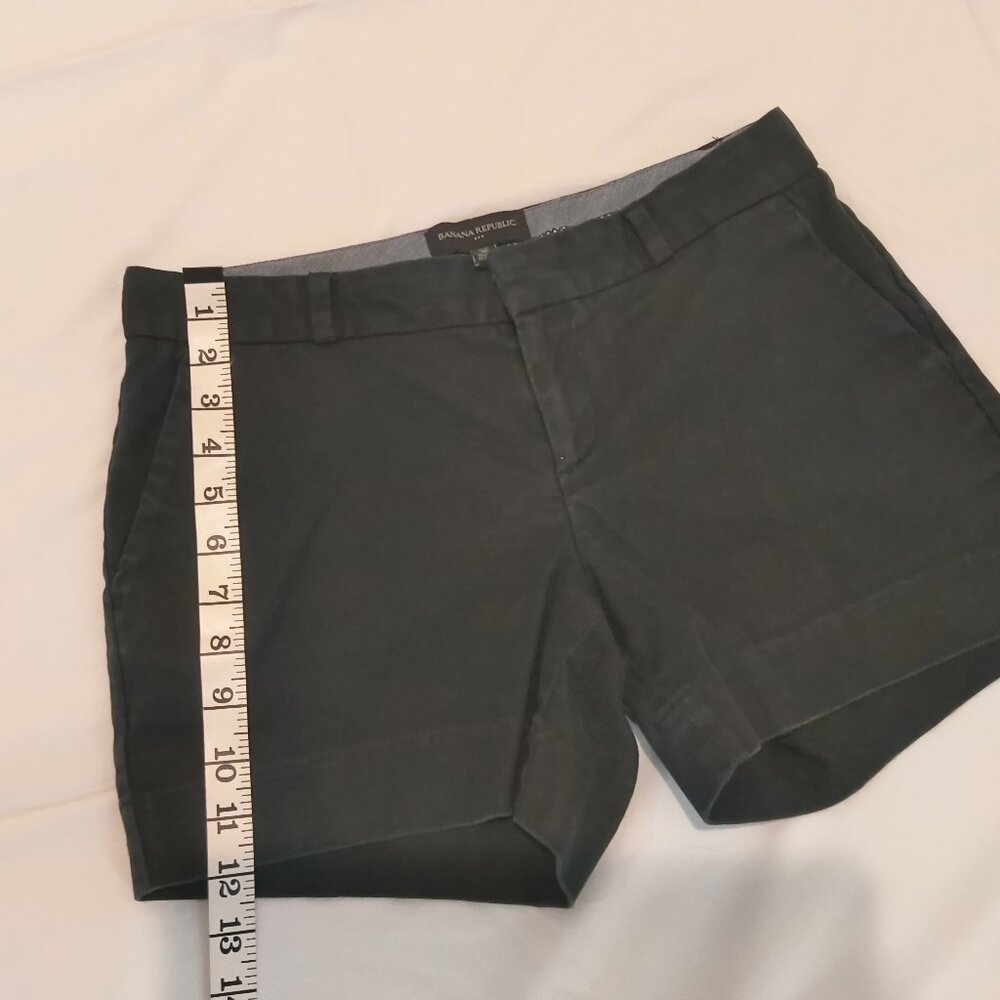 Banana Republic Womens Black Shorts Size 2P - Picture 4 of 5